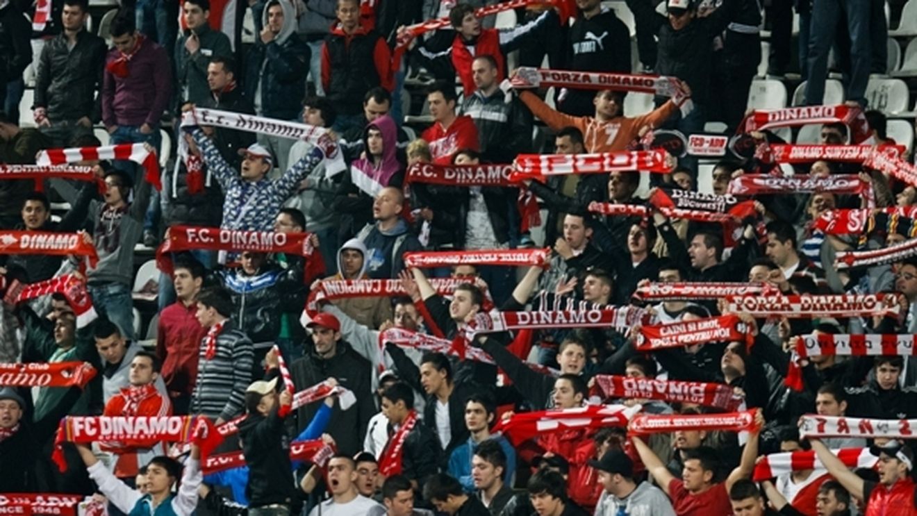 Dinamo - CFR, varianta fanilor:** "Nu cred că au făcut blat, dar poate au jucat la pariuri! Au făcut figurație pe teren"