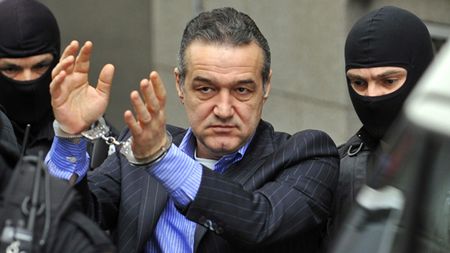 De neatins! Becali:** "Nu poate nimeni să îmi facă nimic! Balint e nebun și idiot!"