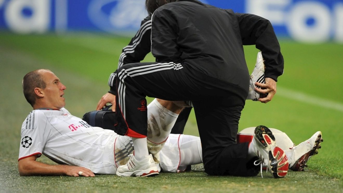 Robben, OUT **o lună!