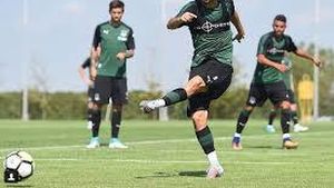 "M-a lovit în cap!". De unde a pornit conflicul dintre Ivan și Bălașa 