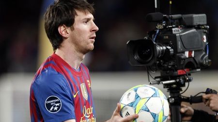 Ce i se reproșează lui Messi: "Nu știe cu capul, e slab la națională și nu ar face față în Premier League" ** 7 mituri ridicole spulberate de starul BarÃ§ei