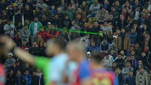"Cetățenii" au făcut mai mult rău decât ultrașii. Steaua va fi judecată la UEFA după meciul cu Sparta Praga.  Ce riscă vicecampioana
