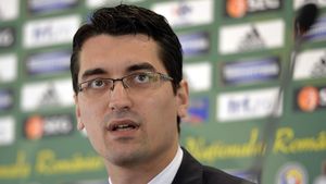 Instanța s-a declarat necompetentă în cazul suspendării lui Răzvan Burleanu: "Au vrut mai mult să scape de acest dosar. E iulie, e vară, sunt concedii." Reacția Federației