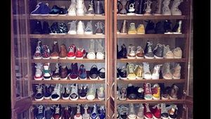 IMAGINEA ZILEI | Cum arată dressingul celui mai bogat sportiv din lume. 80 de perechi de pantofi și o dilemă: "Eu cu ce mă încalț?"    