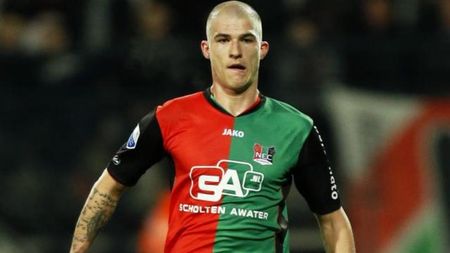 Cmovs, noua achiziție a giuleștenilor: "Sper să ajut Rapidul să rămână în Liga 1"