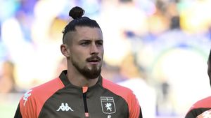 The Sun scrie despre transferul lui Radu Drăgușin la Manchester United și citează ProSport: „Internaționalul român e comparat cu Nemanja Vidic”