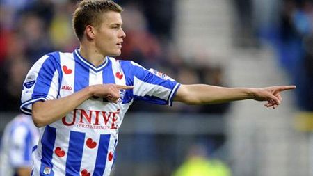 Van Basten îi recomandă lui Milan primul transfer din 'era Seedorf'! Islandezul Finnbogasson, prea bun pentru Eredivisie