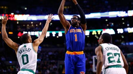 INEDIT | Un star din NBA se reface în băi de șpriț. Plătit cu 100 de milioane de dolari, baschetbalistul de la New York Knicks a jucat trei meciuri în patru zile după ce s-a scăldat în băutură 
