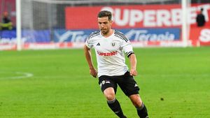 Ce a trăit Alex Chipciu, stelistul care a jucat la FCSB, în Giulești! Reacție genială: „Parcă m-au înjurat mai mult! De mamă, de soție”