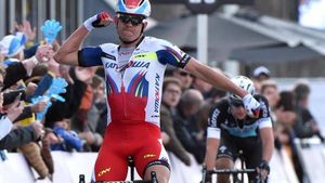 VIDEO | Regele primăverii. Alexander Kristoff a câștigat și Scheldeprijs și a devenit primul ciclist din istorie cu victorie în același an în Cele Trei Zile de la De Panne, Turul Flandrei și Scheldeprijs. Căzătură groaznică în pluton