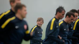Vremurile în care dădea 4 goluri pentru Arsenal pe Anfield sunt demult apuse:** Arshavin vrea să se retragă la 32 de ani! Cum a ajuns rusul în această situație critică