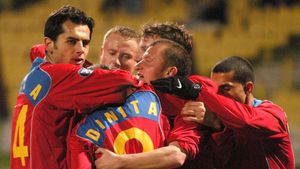 EXCLUSIV | "Are nota 7,5. La sfârșitul campionatului, vă spun exact". Dică, sub lupa unui fost coleg alături de care a scris istorie