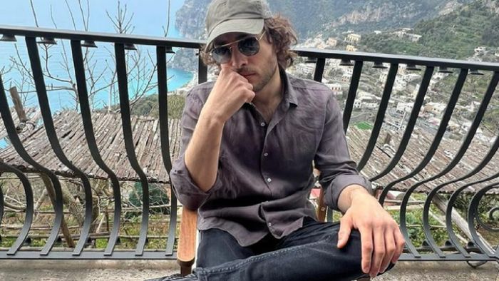 Ce mașină are Toto, fiul lui Ilie Dumitrescu. E departe de luxul pe care și-l permite extravagantul său tată