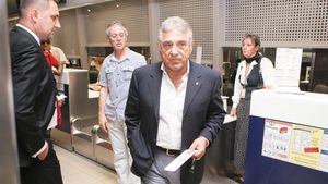 Tribunalul București a amânat verdictul** la prima instanță în "Dosarul transferurilor" până pe 20 martie