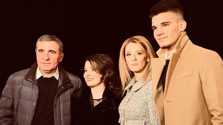Kira Hagi, reușită fabuloasă! Dublează vocea unui personaj într-un serial în care joacă și Michelle, soția lui Barack Obama. Mesajul fiicei „Regelui” | VIDEO