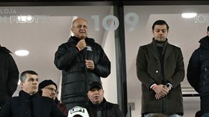 Apropiatul lui Dan Șucu, dat în judecată pentru că „și-a tras pe dreapta” bani din transferul lui Borza la Rapid