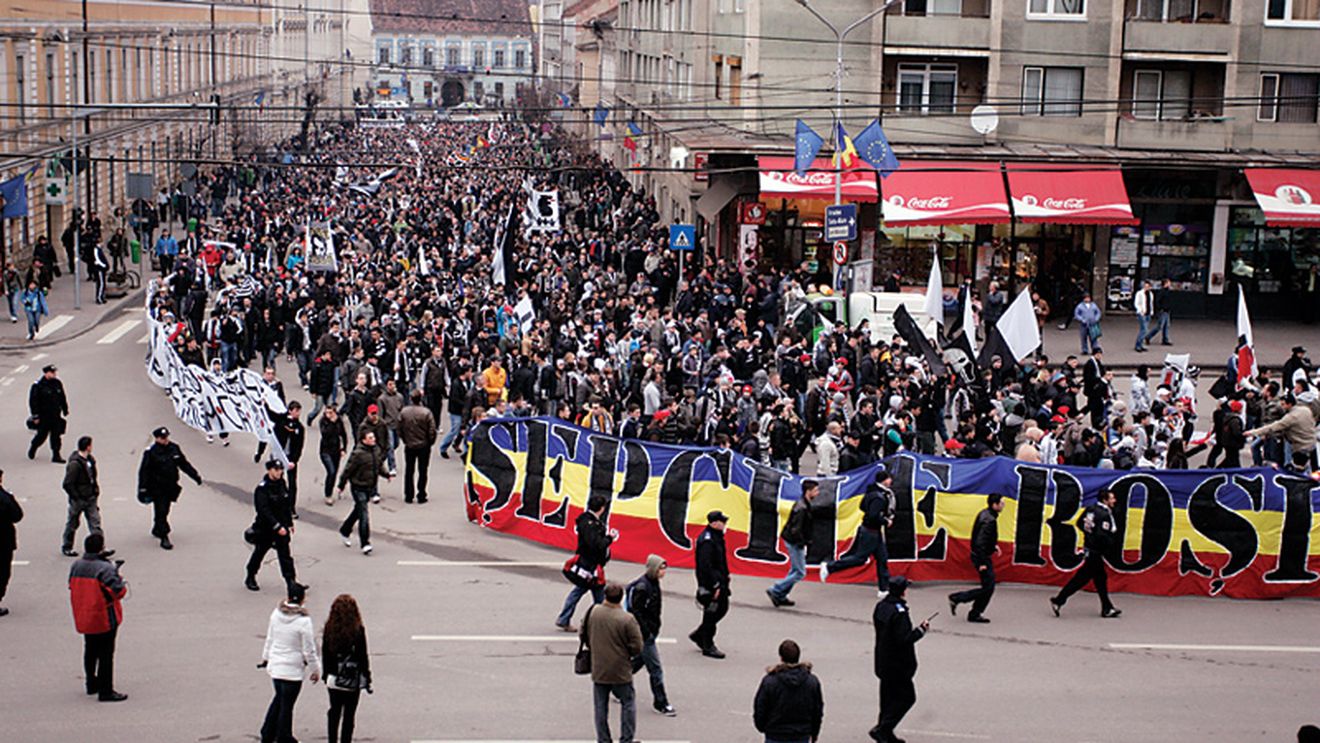 Revol„U"ție la Cluj!