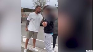 Fotbalistul Barcelonei s-a dat jos din mașină și a fost gata să ia la bătaie un adolescent! „E ultima dată când mă mai faci prost”
