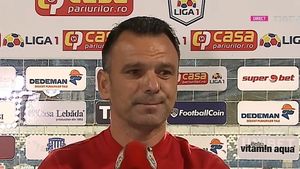 Ce spune Toni Petrea despre posibila plecare a lui Dennis Man de la FCSB: „Sunt lucruri pe care nu le putem controla!” + Cum vede meciul cu FC Viitorul | VIDEO