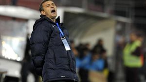 Planul lui Eugen Neagoe prin care vrea să antreneze a treia formație în acest sezon, deși regulamentul nu-i permite! "Am vorbit cu avocatul!"