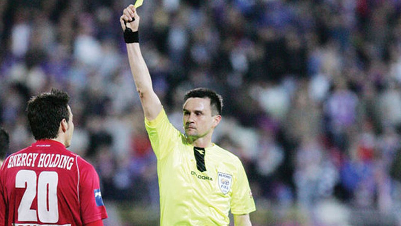 "Dinamo și FC Brașov au cerut arbitri români"