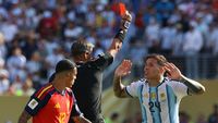 Scandal monstru în minutul 90+4 din Spania – Argentina! Enzo Fernandez a fost eliminat pentru un fault inconștient, Messi a cerut roșu pentru Cucurella!
