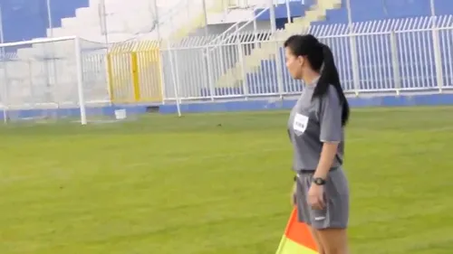 VIDEO - Ea a lansat dezbaterea în fotbal: mai trebuie lăsate femeile să practice arbitrajul?
