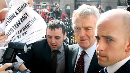 Mosley: Sunt sado-maso de 45 de ani"