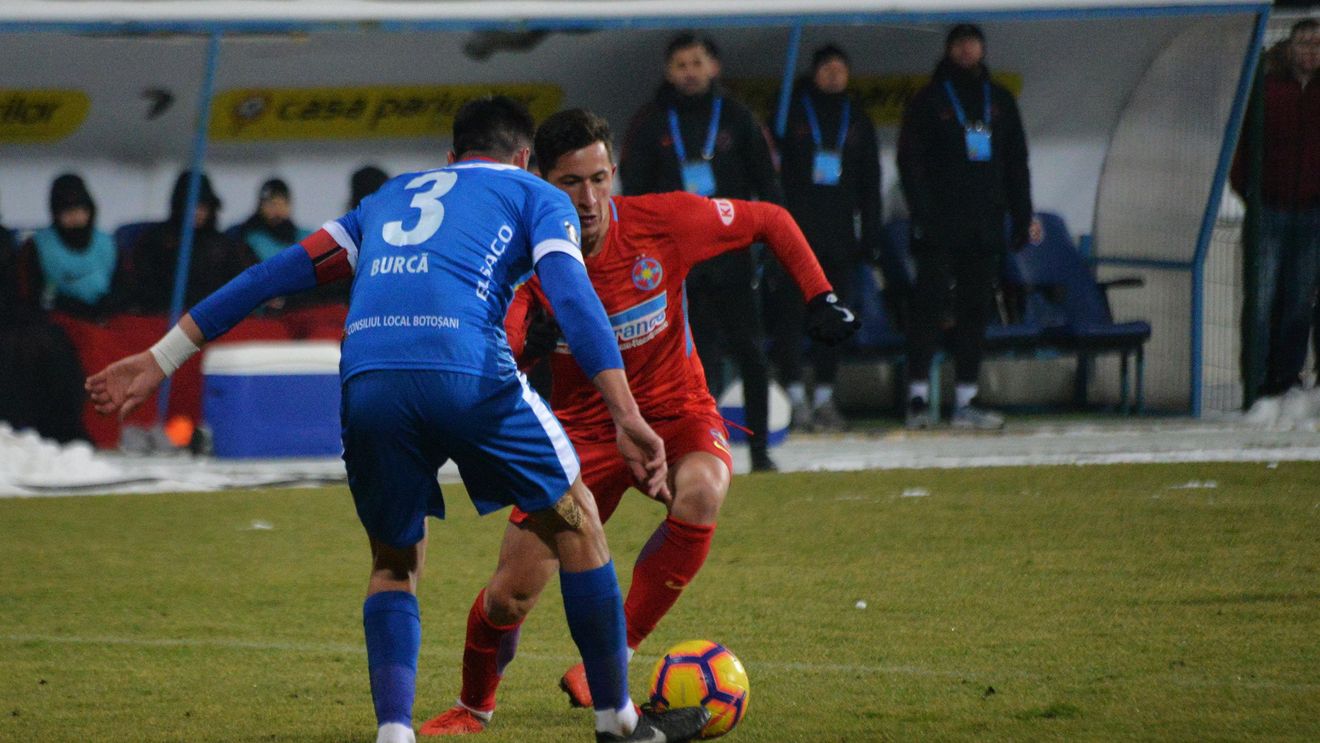 EXCLUSIV | Becali a pus ochii pe un alt fundaș central, dar impresarul are alte planuri: "Sunt interesate echipe din străinătate"