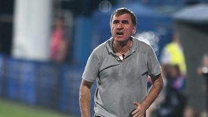 Gică Hagi a explodat în timpul interviului în direct! L-a făcut praf pe impresarul care a vorbit de transferul lui Mazilu la Brighton: „Prostii! Se bagă în seamă"