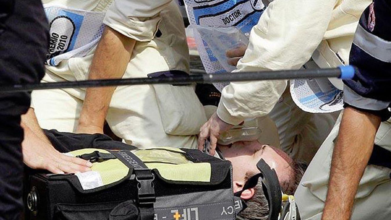 VIDEO** La un pas de tragedie! Un mecanic a ajuns la spital după ce a fost lovit de un bolid F1