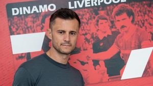 Dinamo a făcut primul transfer pentru sezonul viitor! Fotbalistul vine pentru titlu: „Ne-am înțeles”