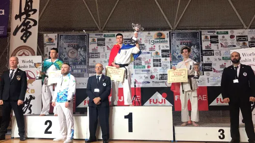 FOTO | Doi români au cucerit aurul la Campionatul European de Kyokushin din Spania