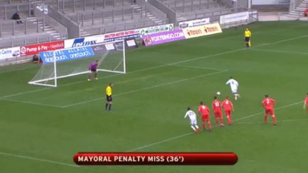 Toți și-au adus aminte de Beckham. VIDEO - Real și-a bătut joc de meciul cu Liverpool, în UEFA Youth League. Au revenit de la 0-2, dar au ratat incredibil un penalty. Cât s-a terminat