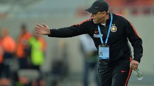 Reghe către jucători: "Fiți bărbați!". De ce "îl amuză" zvonurile plecării de la Steaua și planul pentru vară: calificare în grupe și titlul câștigat la pas