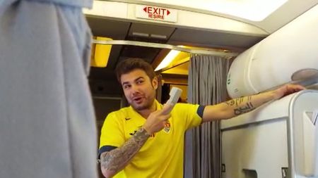 Discurs „briliant” al lui Adrian Mutu în avionul de întoarcere de la Euro U21 din Ungaria: „Sunt trist, dar nu din cauza rezultatului” | VIDEO EXCLUSIV