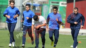 "Până acum două săptămâni eram vai de mama noastră,** nu făcusem nici un transfer!"