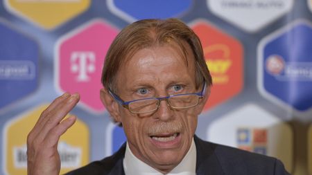 Mesajul transmis de Daum la conferința de presă de dinaintea meciului cu Polonia. Singurul dubiu al selecționerului: ce se întâmplă cu Cristi Săpunaru