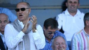 Dovada singurului caz în care Copos chiar a vrut SĂ‚ DEA Rapidul:** "Dacă negocia românește, acum era patron!"