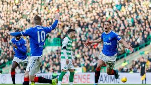 Rangers, victorie istorică în marele derby cu Celtic! Trei goluri, penalty ratat și cartonaș roșu în "Old Firm". Gerrard speră la titlu în Scoția