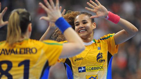 Comisia Tehnică a Federației Române de Handbal "lovește" puternic în HCM Baia Mare și CSM București