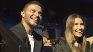 Cumnatul milionarului aruncă în aer relația acestuia cu sora lui: „Căsătoria lor e o farsă. Ea preferă mai mult banii decât fericirea”