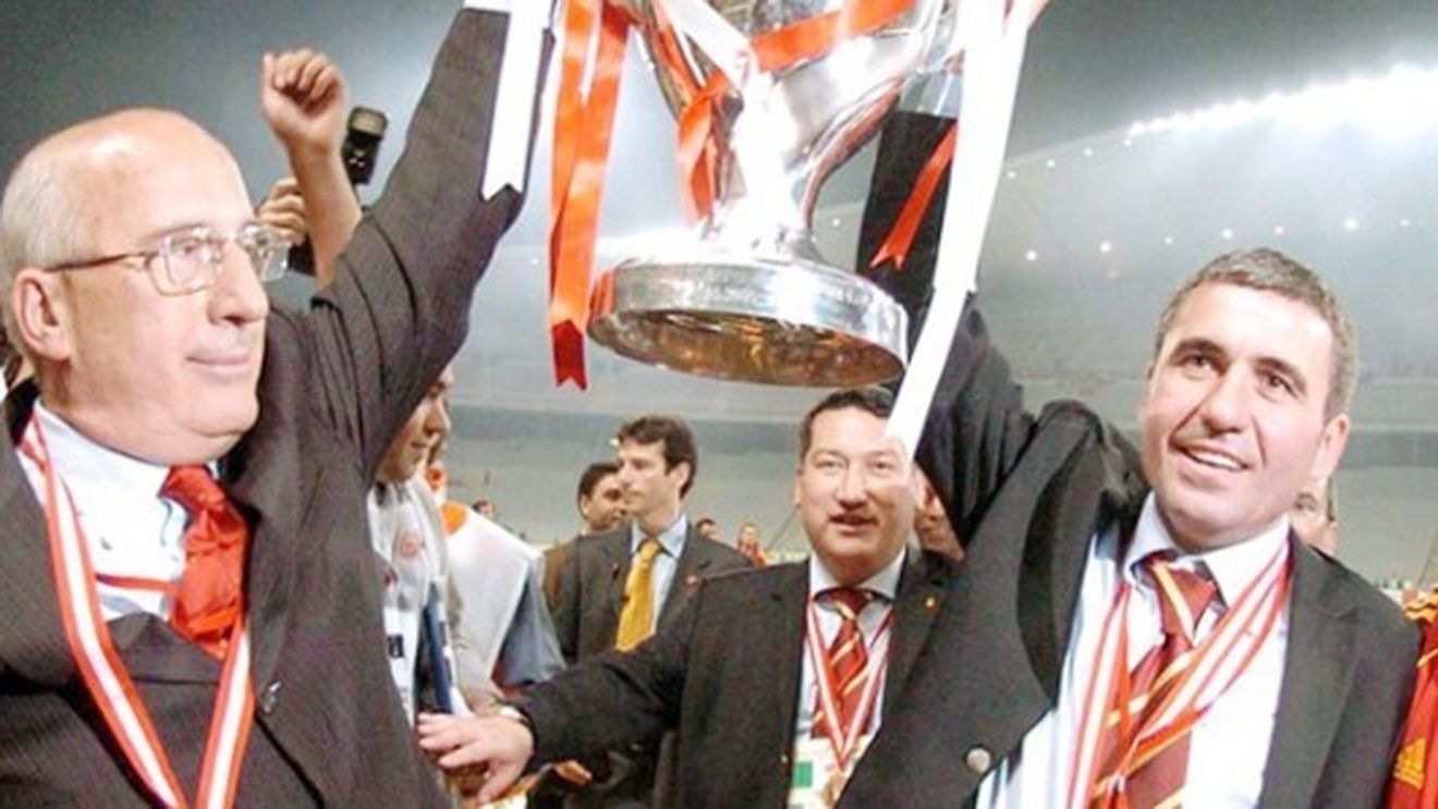 Borcea: "Hagi merită acest cadou, e o mândrie pentru toți românii"** Andone: "Îi va fi foarte greu la Galata"