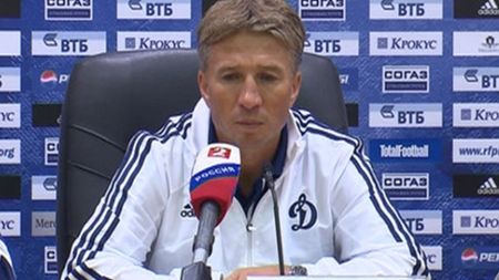 "Dacă aș avea probleme cu el, nu ar intra pe teren!"** Dan Petrescu pune capăt unei mari probleme la Dinamo: prima reacție după înfrângerea cu Anji