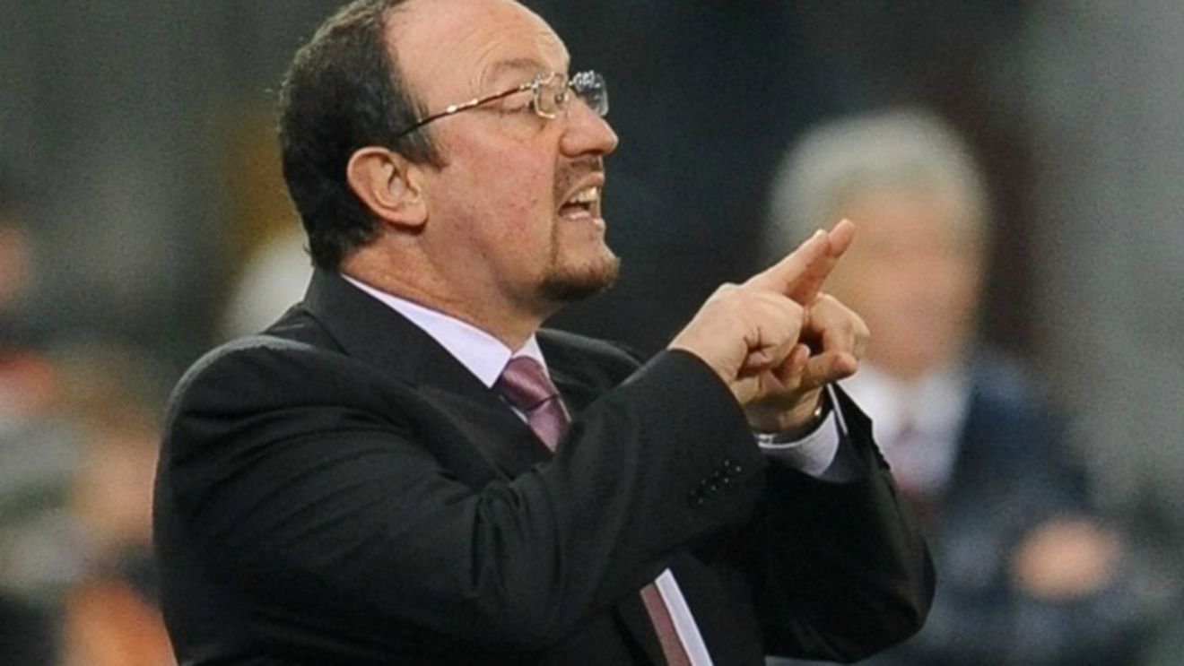 Un fost antrenor al Stelei, favorit să-i ia locul lui Benitez la Inter!