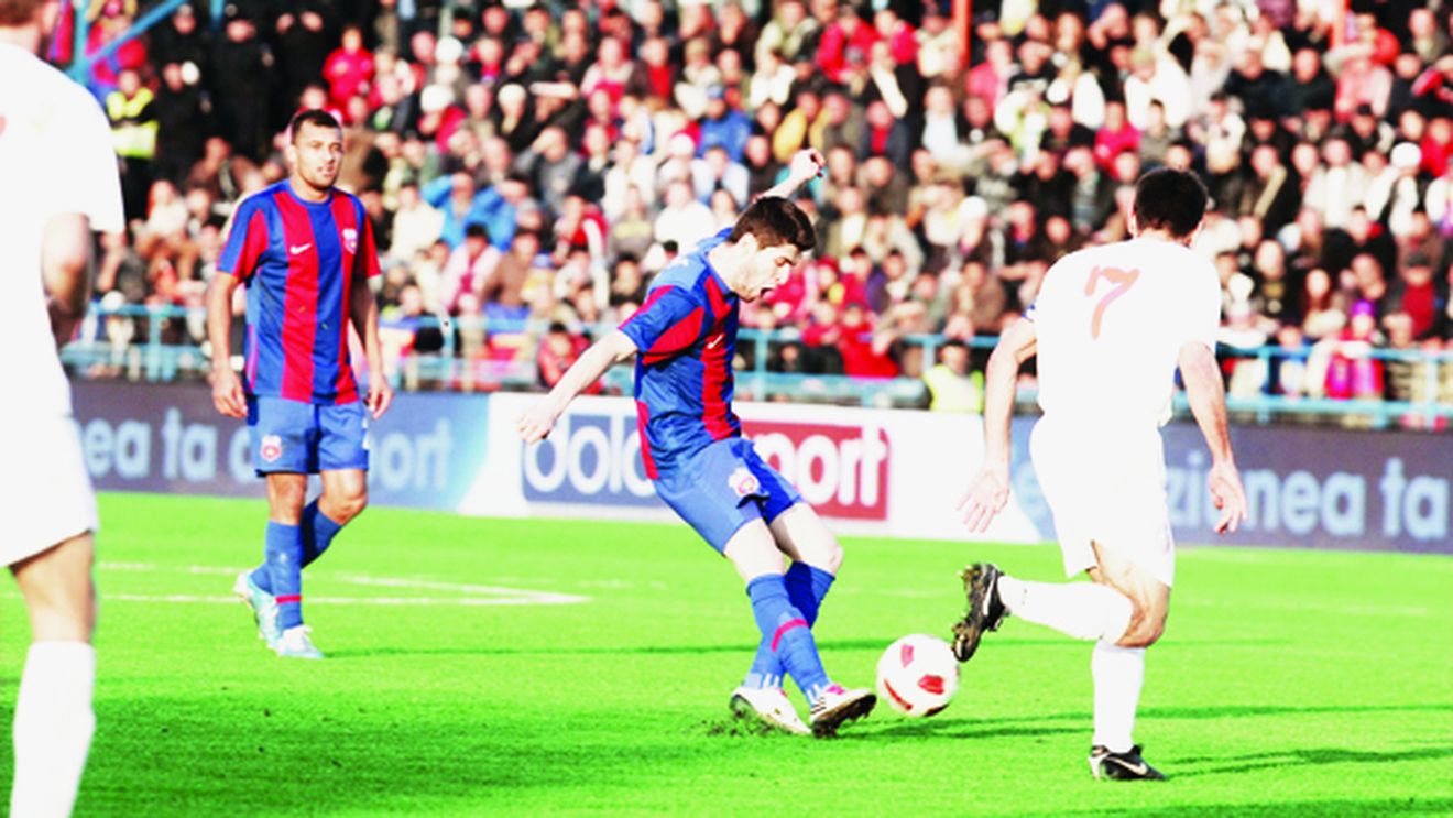 Meme nu-l lasă pe Răduț să plece: "A mirosit că are calități"!** Vezi ce probleme are jucătorul