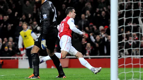 VIDEO Van Persie a doborât recordul lui Henry chiar sub privirile francezului!** Cu ce performanță a încheiat anul vârful lui Arsenal!
