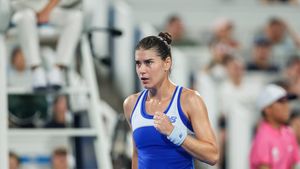 Chinezii i-au asigurat un cec uriaș Soranei Cîrstea după ce românca a învins-o pe controversata Jelena Ostapenko la Wuhan