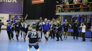 CSM București - Dinamo, duelul de "foc" din sferturile Cupei României
