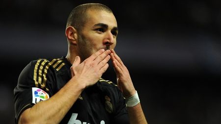 Benzema, artist în timpul liber:** a cântat în fața a 15.000 de oameni! Cu ce melodie a ridicat mulțimea în picioare